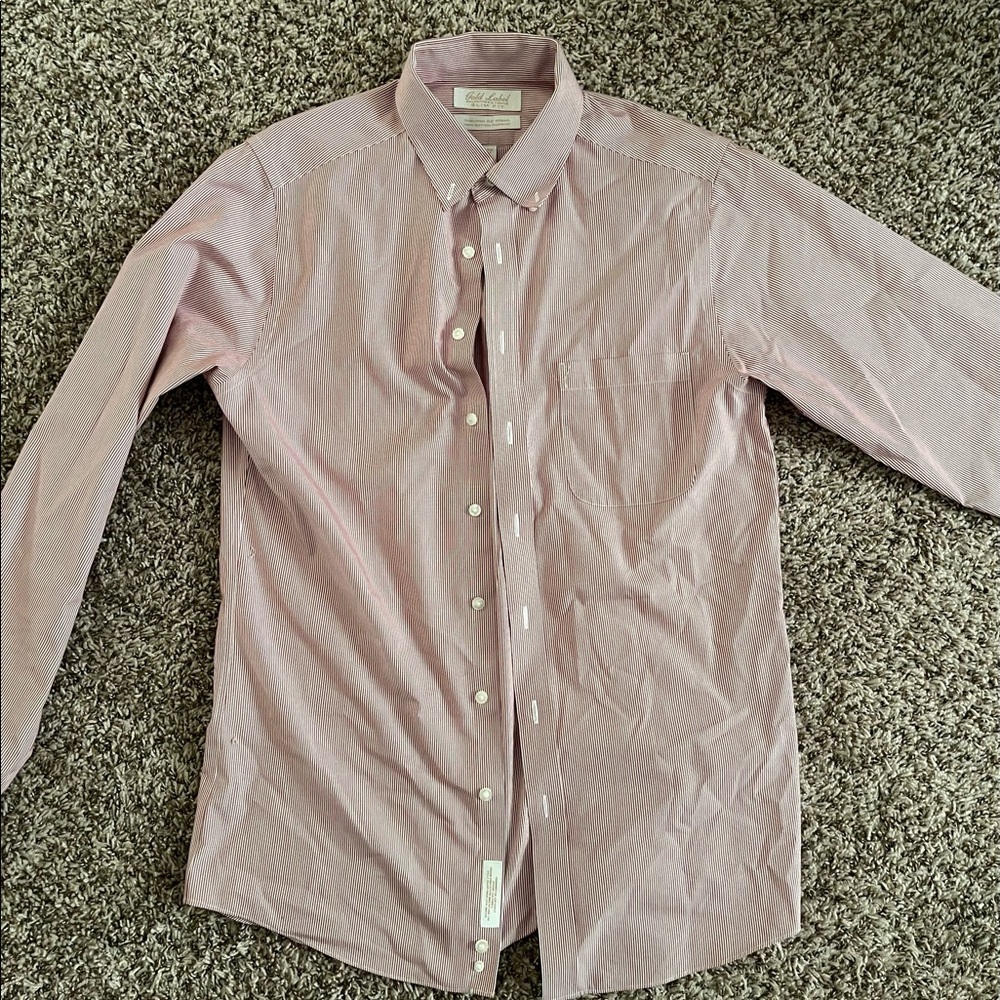 Round Tree and Yorke Mens Large Dress shirt